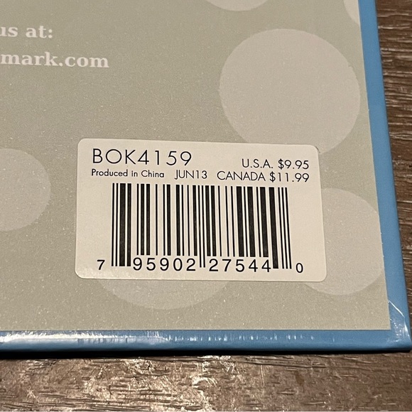 (2) Hallmark Hardback Gift Books - Picture 10 of 12